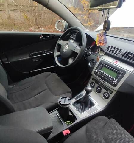 Серый Фольксваген Пассат, объемом двигателя 1.97 л и пробегом 304 тыс. км за 5000 $, фото 8 на Automoto.ua