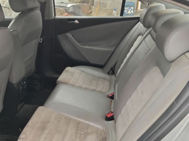 Сірий Фольксваген Пассат, об'ємом двигуна 2 л та пробігом 180 тис. км за 2000 $, фото 5 на Automoto.ua