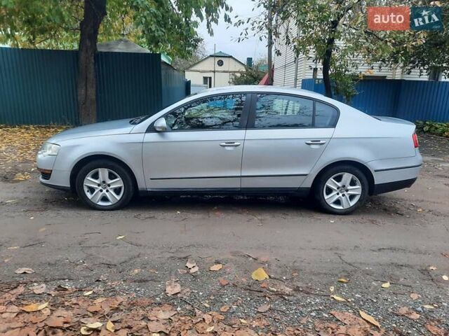 Серый Фольксваген Пассат, объемом двигателя 1.6 л и пробегом 175 тыс. км за 6850 $, фото 33 на Automoto.ua