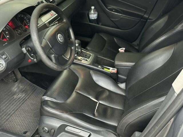 Сірий Фольксваген Пассат, об'ємом двигуна 3.6 л та пробігом 207 тис. км за 4500 $, фото 5 на Automoto.ua