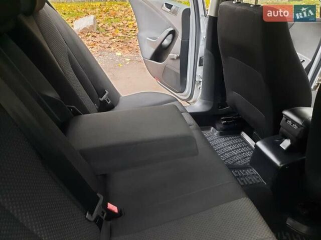 Серый Фольксваген Пассат, объемом двигателя 1.6 л и пробегом 175 тыс. км за 6850 $, фото 57 на Automoto.ua