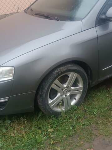 Серый Фольксваген Пассат, объемом двигателя 1.98 л и пробегом 183 тыс. км за 6300 $, фото 5 на Automoto.ua