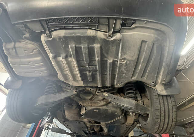 Серый Фольксваген Пассат, объемом двигателя 2 л и пробегом 300 тыс. км за 6500 $, фото 57 на Automoto.ua