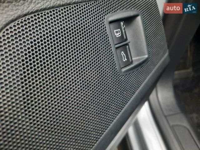 Серый Фольксваген Пассат, объемом двигателя 1.6 л и пробегом 175 тыс. км за 6850 $, фото 95 на Automoto.ua