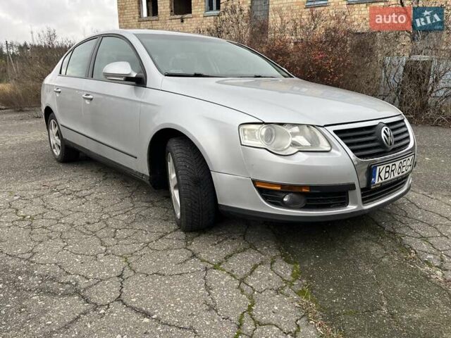 Серый Фольксваген Пассат, объемом двигателя 1.9 л и пробегом 344 тыс. км за 3150 $, фото 1 на Automoto.ua