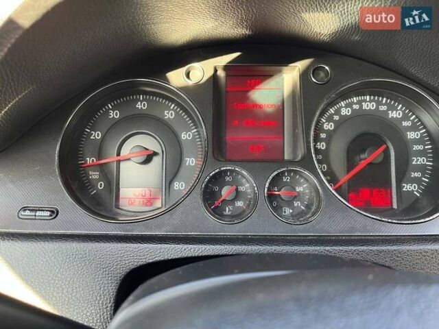 Серый Фольксваген Пассат, объемом двигателя 2 л и пробегом 280 тыс. км за 6200 $, фото 14 на Automoto.ua