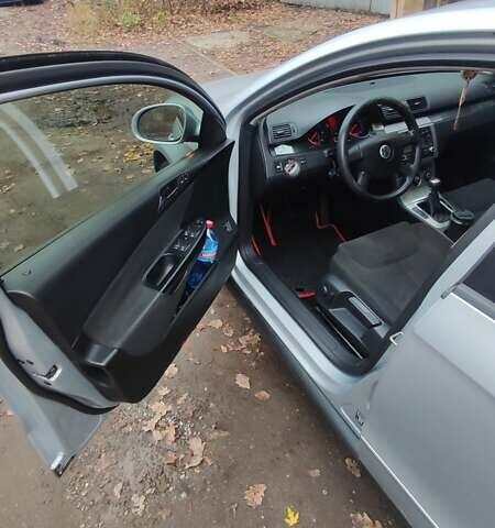 Серый Фольксваген Пассат, объемом двигателя 1.97 л и пробегом 304 тыс. км за 5000 $, фото 13 на Automoto.ua