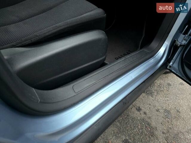 Сірий Фольксваген Пассат, об'ємом двигуна 1.6 л та пробігом 179 тис. км за 6300 $, фото 57 на Automoto.ua