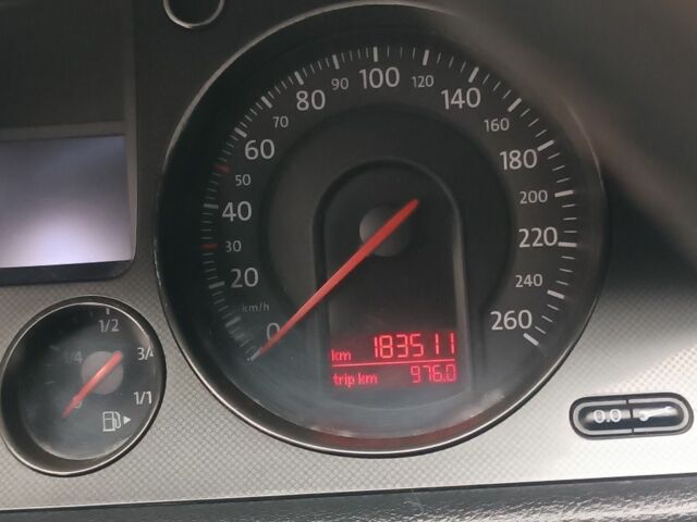 Сірий Фольксваген Пассат, об'ємом двигуна 2 л та пробігом 183 тис. км за 6300 $, фото 4 на Automoto.ua