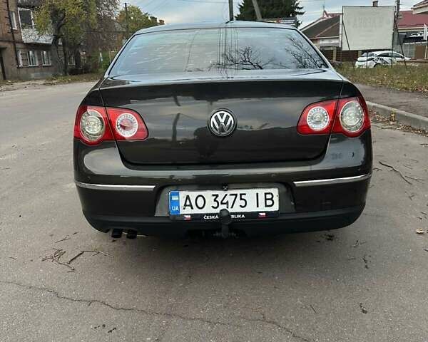 Фольксваген Пассат 2006 у Бердичеве на Automoto.ua Сірий Фольксваген Пассат, об'ємом двигуна 1.9 л та пробігом 330 тис. км за 5700 $, фото 5 на Automoto.ua
