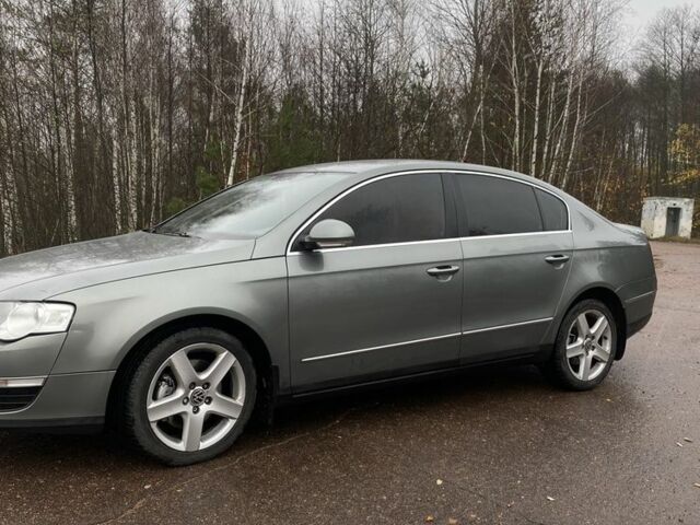 Сірий Фольксваген Пассат, об'ємом двигуна 2 л та пробігом 404 тис. км за 5700 $, фото 1 на Automoto.ua