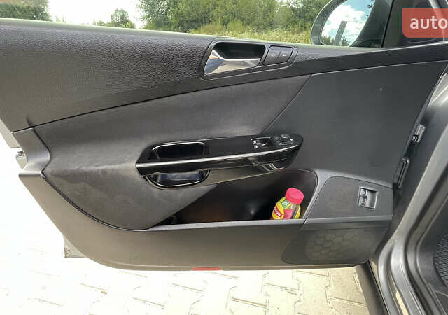 Серый Фольксваген Пассат, объемом двигателя 2 л и пробегом 300 тыс. км за 6500 $, фото 38 на Automoto.ua