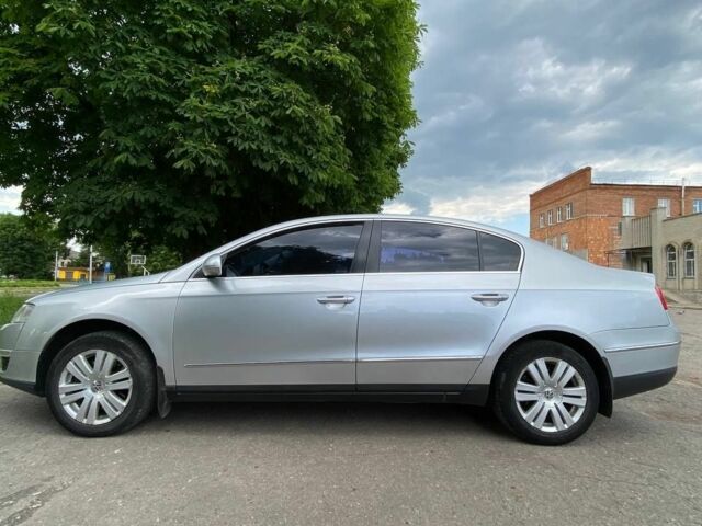 Серый Фольксваген Пассат, объемом двигателя 2 л и пробегом 240 тыс. км за 6300 $, фото 2 на Automoto.ua