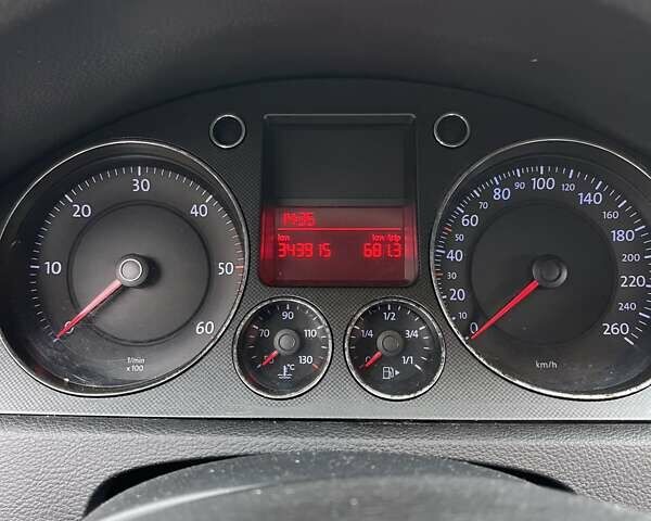 Серый Фольксваген Пассат, объемом двигателя 1.9 л и пробегом 344 тыс. км за 3150 $, фото 6 на Automoto.ua