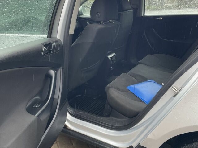 Серый Фольксваген Пассат, объемом двигателя 2 л и пробегом 400 тыс. км за 2444 $, фото 12 на Automoto.ua