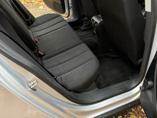 Серый Фольксваген Пассат, объемом двигателя 1.6 л и пробегом 264 тыс. км за 5900 $, фото 9 на Automoto.ua