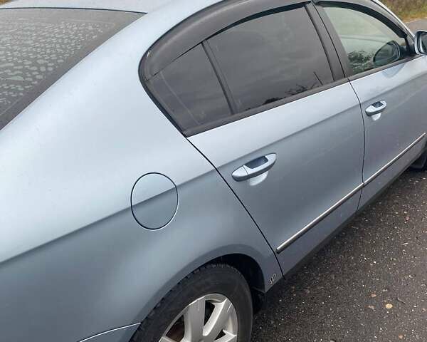 Сірий Фольксваген Пассат, об'ємом двигуна 1.6 л та пробігом 306 тис. км за 5800 $, фото 1 на Automoto.ua