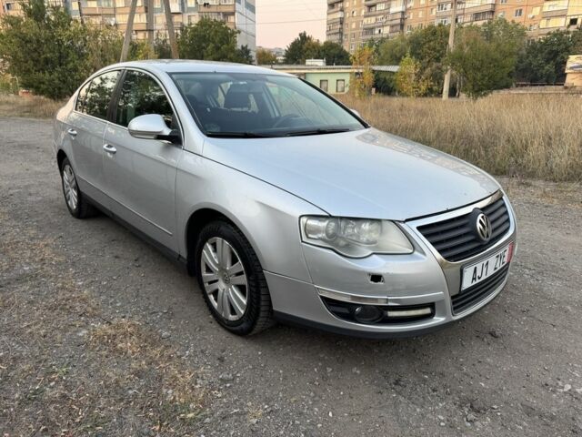 Серый Фольксваген Пассат, объемом двигателя 2 л и пробегом 350 тыс. км за 3100 $, фото 3 на Automoto.ua