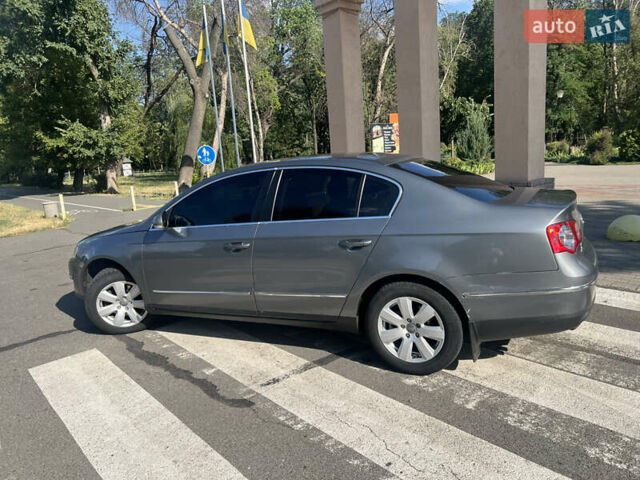 Сірий Фольксваген Пассат, об'ємом двигуна 1.97 л та пробігом 343 тис. км за 7000 $, фото 7 на Automoto.ua