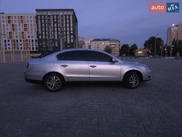 Серый Фольксваген Пассат, объемом двигателя 1.98 л и пробегом 291 тыс. км за 6000 $, фото 3 на Automoto.ua