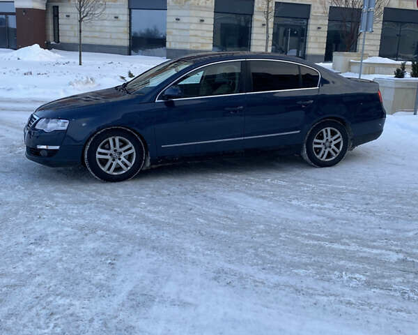 Серый Фольксваген Пассат, объемом двигателя 1.97 л и пробегом 380 тыс. км за 5500 $, фото 2 на Automoto.ua