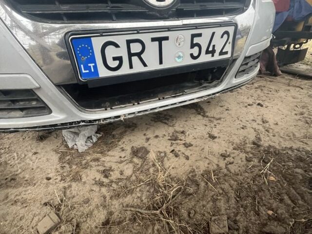 Сірий Фольксваген Пассат, об'ємом двигуна 2 л та пробігом 260 тис. км за 1600 $, фото 1 на Automoto.ua