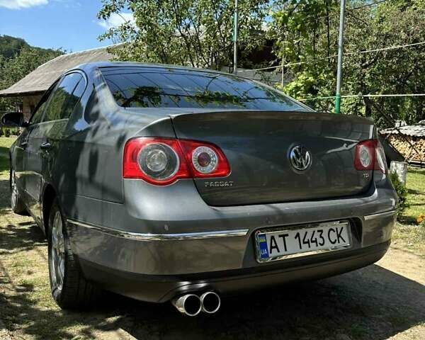 Серый Фольксваген Пассат, объемом двигателя 1.9 л и пробегом 320 тыс. км за 6300 $, фото 2 на Automoto.ua