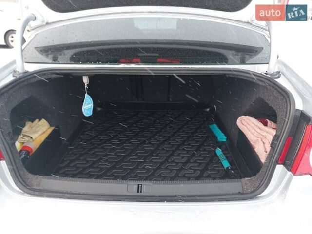 Сірий Фольксваген Пассат, об'ємом двигуна 1.6 л та пробігом 140 тис. км за 6500 $, фото 9 на Automoto.ua