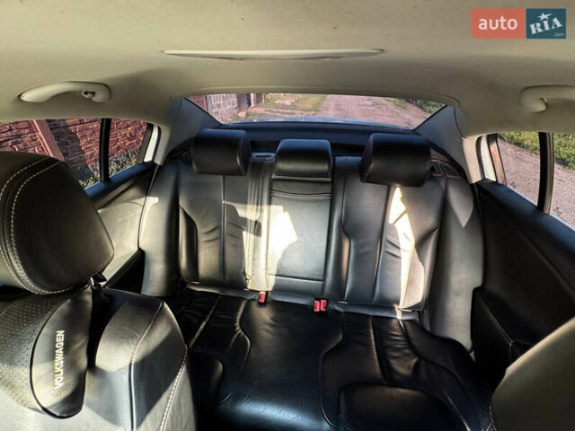 Серый Фольксваген Пассат, объемом двигателя 2 л и пробегом 400 тыс. км за 4800 $, фото 6 на Automoto.ua