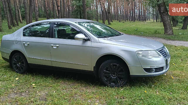Серый Фольксваген Пассат, объемом двигателя 2 л и пробегом 262 тыс. км за 5900 $, фото 2 на Automoto.ua