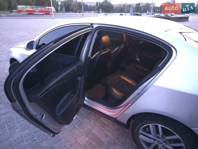 Серый Фольксваген Пассат, объемом двигателя 1.98 л и пробегом 291 тыс. км за 6000 $, фото 10 на Automoto.ua