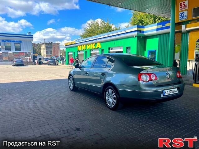 Серый Фольксваген Пассат, объемом двигателя 2 л и пробегом 258 тыс. км за 5500 $, фото 4 на Automoto.ua