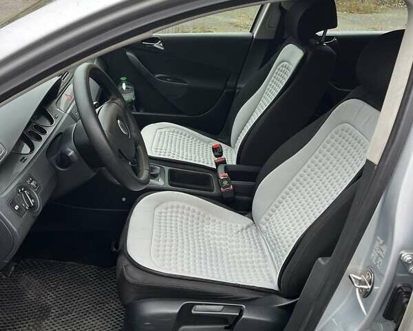 Серый Фольксваген Пассат, объемом двигателя 1.9 л и пробегом 344 тыс. км за 3150 $, фото 11 на Automoto.ua