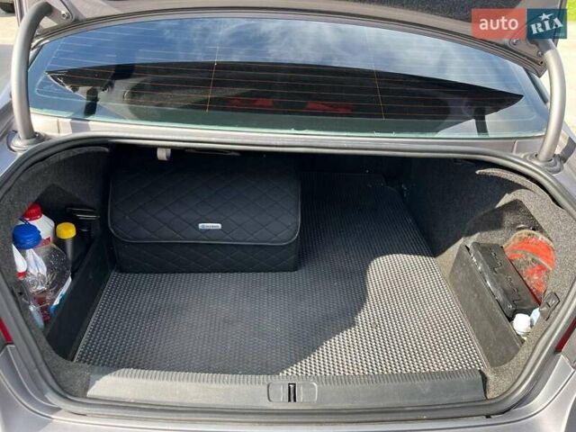 Сірий Фольксваген Пассат, об'ємом двигуна 2 л та пробігом 355 тис. км за 6990 $, фото 26 на Automoto.ua