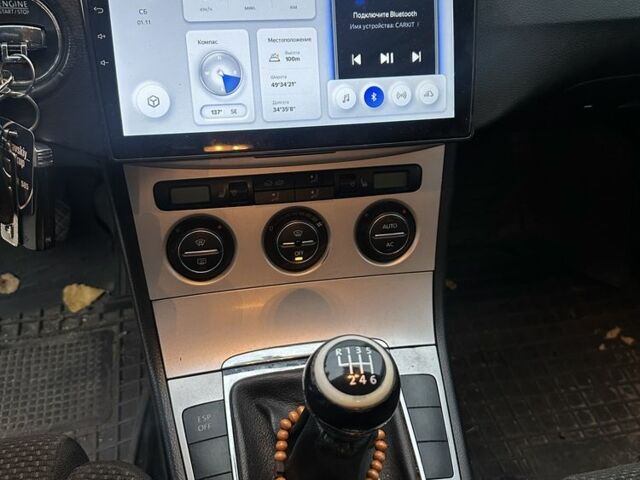 Сірий Фольксваген Пассат, об'ємом двигуна 2 л та пробігом 227 тис. км за 5999 $, фото 12 на Automoto.ua