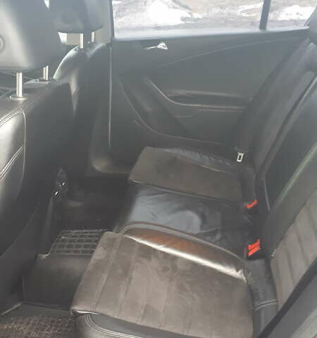 Серый Фольксваген Пассат, объемом двигателя 2 л и пробегом 260 тыс. км за 8000 $, фото 2 на Automoto.ua