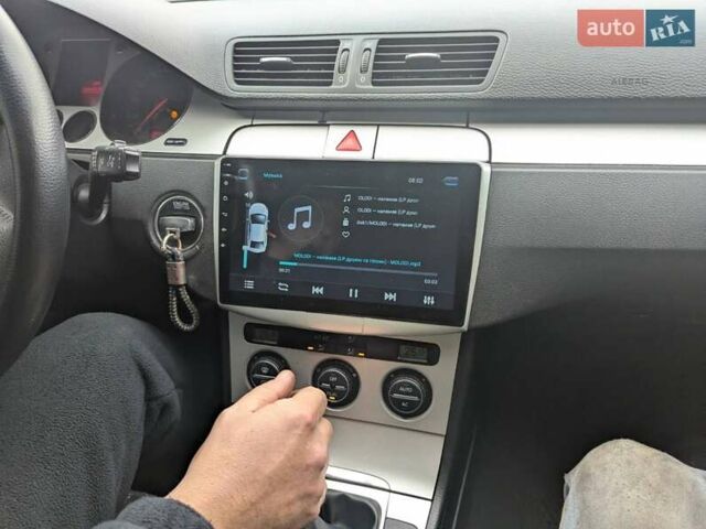 Сірий Фольксваген Пассат, об'ємом двигуна 2 л та пробігом 305 тис. км за 6500 $, фото 8 на Automoto.ua