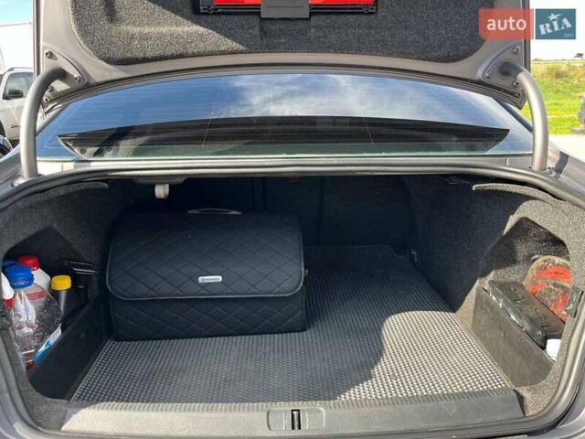 Сірий Фольксваген Пассат, об'ємом двигуна 2 л та пробігом 355 тис. км за 6990 $, фото 25 на Automoto.ua