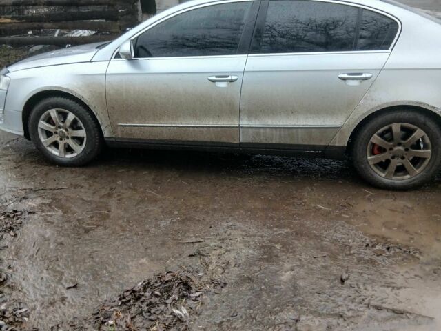 Серый Фольксваген Пассат, объемом двигателя 1.6 л и пробегом 340 тыс. км за 4500 $, фото 2 на Automoto.ua