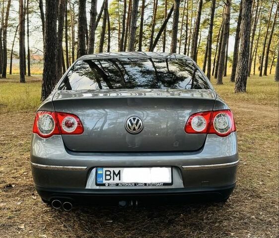 Серый Фольксваген Пассат, объемом двигателя 2 л и пробегом 295 тыс. км за 6800 $, фото 4 на Automoto.ua