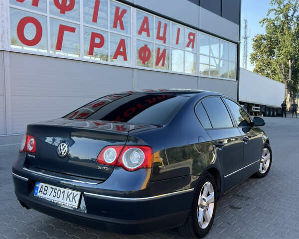 Серый Фольксваген Пассат, объемом двигателя 2 л и пробегом 330 тыс. км за 7400 $, фото 7 на Automoto.ua