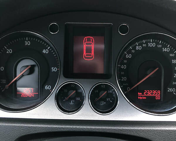 Сірий Фольксваген Пассат, об'ємом двигуна 1.9 л та пробігом 230 тис. км за 6499 $, фото 9 на Automoto.ua