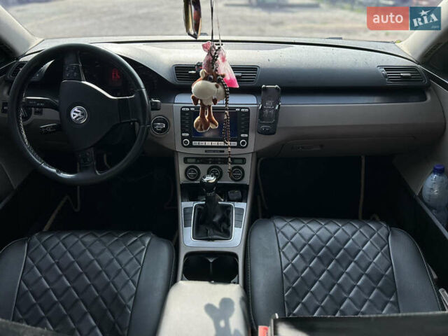 Сірий Фольксваген Пассат, об'ємом двигуна 2 л та пробігом 273 тис. км за 5800 $, фото 3 на Automoto.ua