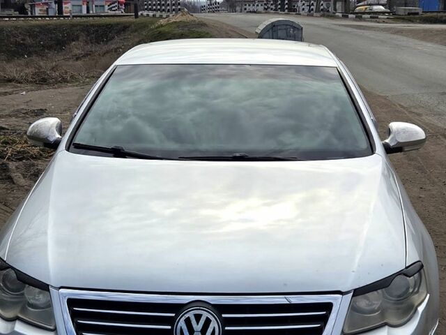 Серый Фольксваген Пассат, объемом двигателя 2 л и пробегом 277 тыс. км за 5500 $, фото 1 на Automoto.ua