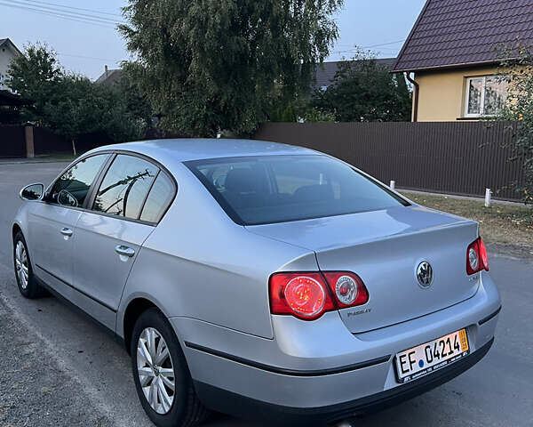 Сірий Фольксваген Пассат, об'ємом двигуна 2 л та пробігом 143 тис. км за 6700 $, фото 29 на Automoto.ua