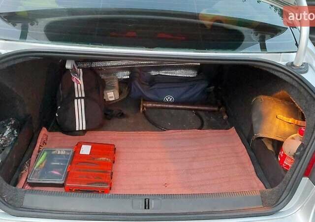 Фольксваген Пассат 2007 в Сумах на Automoto.ua Серый Фольксваген Пассат, объемом двигателя 2 л и пробегом 285 тыс. км за 7300 $, фото 21 на Automoto.ua