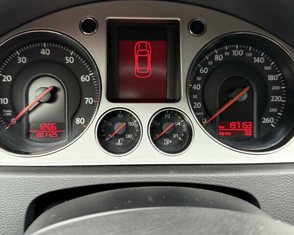 Серый Фольксваген Пассат, объемом двигателя 0 л и пробегом 197 тыс. км за 5700 $, фото 9 на Automoto.ua