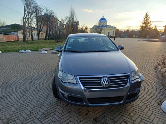 Серый Фольксваген Пассат, объемом двигателя 2 л и пробегом 222 тыс. км за 4300 $, фото 1 на Automoto.ua