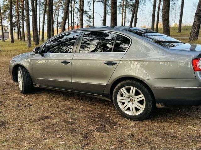 Серый Фольксваген Пассат, объемом двигателя 2 л и пробегом 295 тыс. км за 6800 $, фото 3 на Automoto.ua