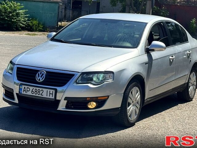 Сірий Фольксваген Пассат, об'ємом двигуна 2 л та пробігом 210 тис. км за 4700 $, фото 1 на Automoto.ua